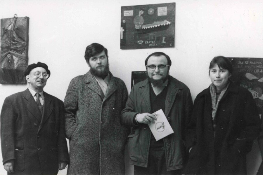 zleva: Jaroslav Skýpala, Jiří Havlíček, Arnošt Goldflam, Milada Svozilová